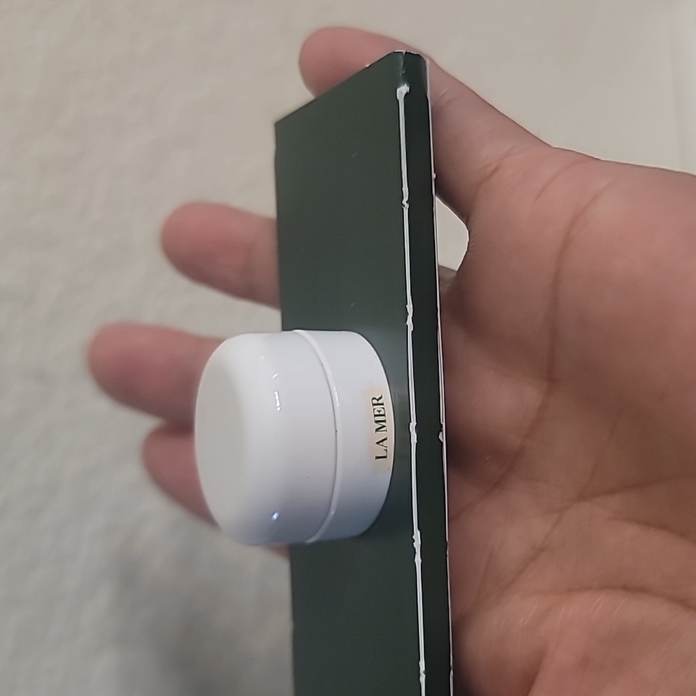 La Mer New Moisturizing Soft CreamMini Sample - Picture 3 of 8
